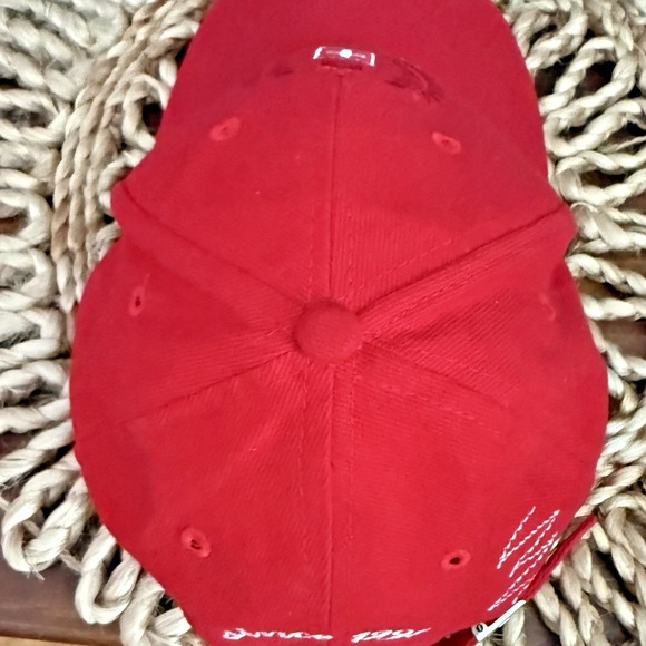 Switzerland Embroidered Red Adjustable Hat Splash Arts 100% Cotton - Picture 6 of 10